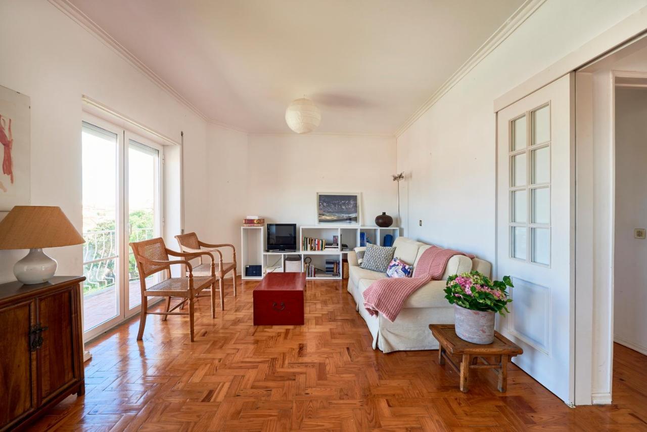 Bright Apartment With Garden In Cascais Exterior photo