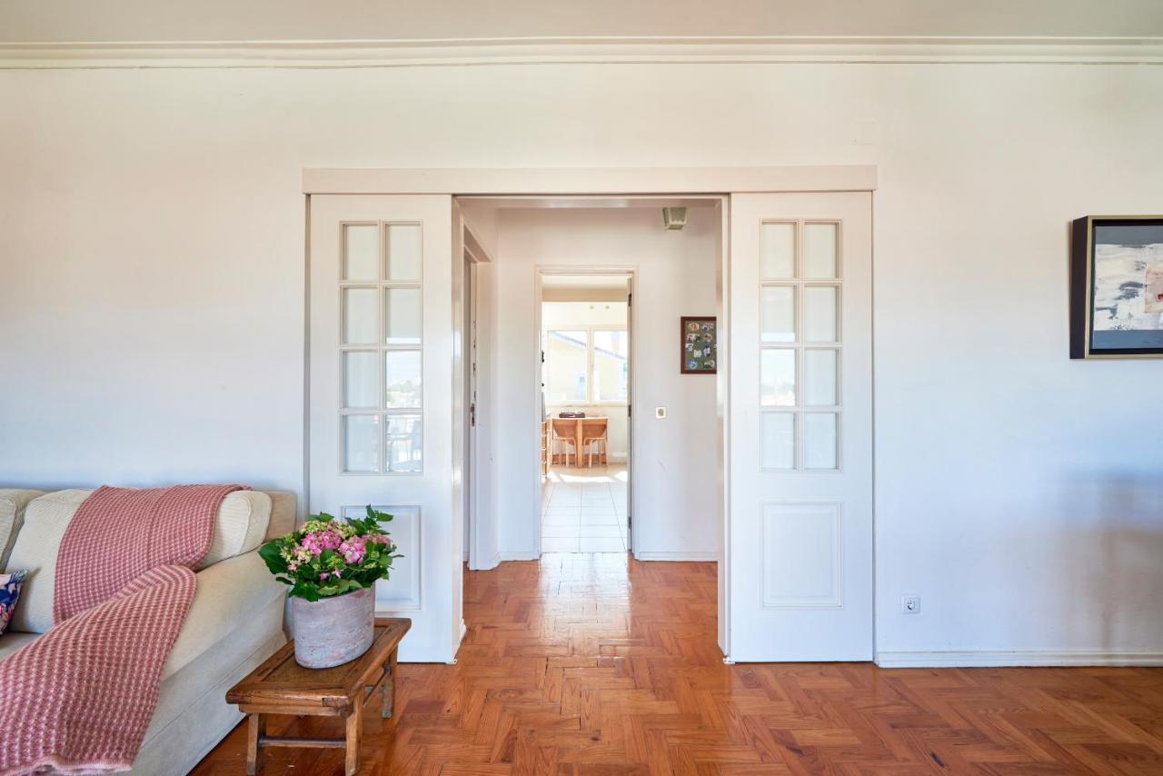 Bright Apartment With Garden In Cascais Exterior photo